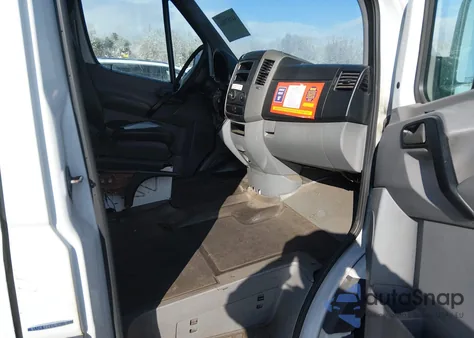 2012 Mercedes-Benz Sprinter 2500 High Roof z USA, uszkodzony, nr VIN WD3PE8CB8C5710776